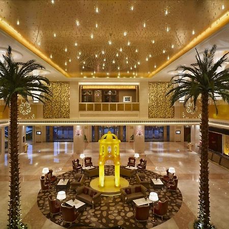 Sovereign Hotel Чжаньцзян Екстер'єр фото