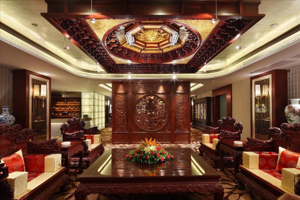 Sovereign Hotel Чжаньцзян Екстер'єр фото